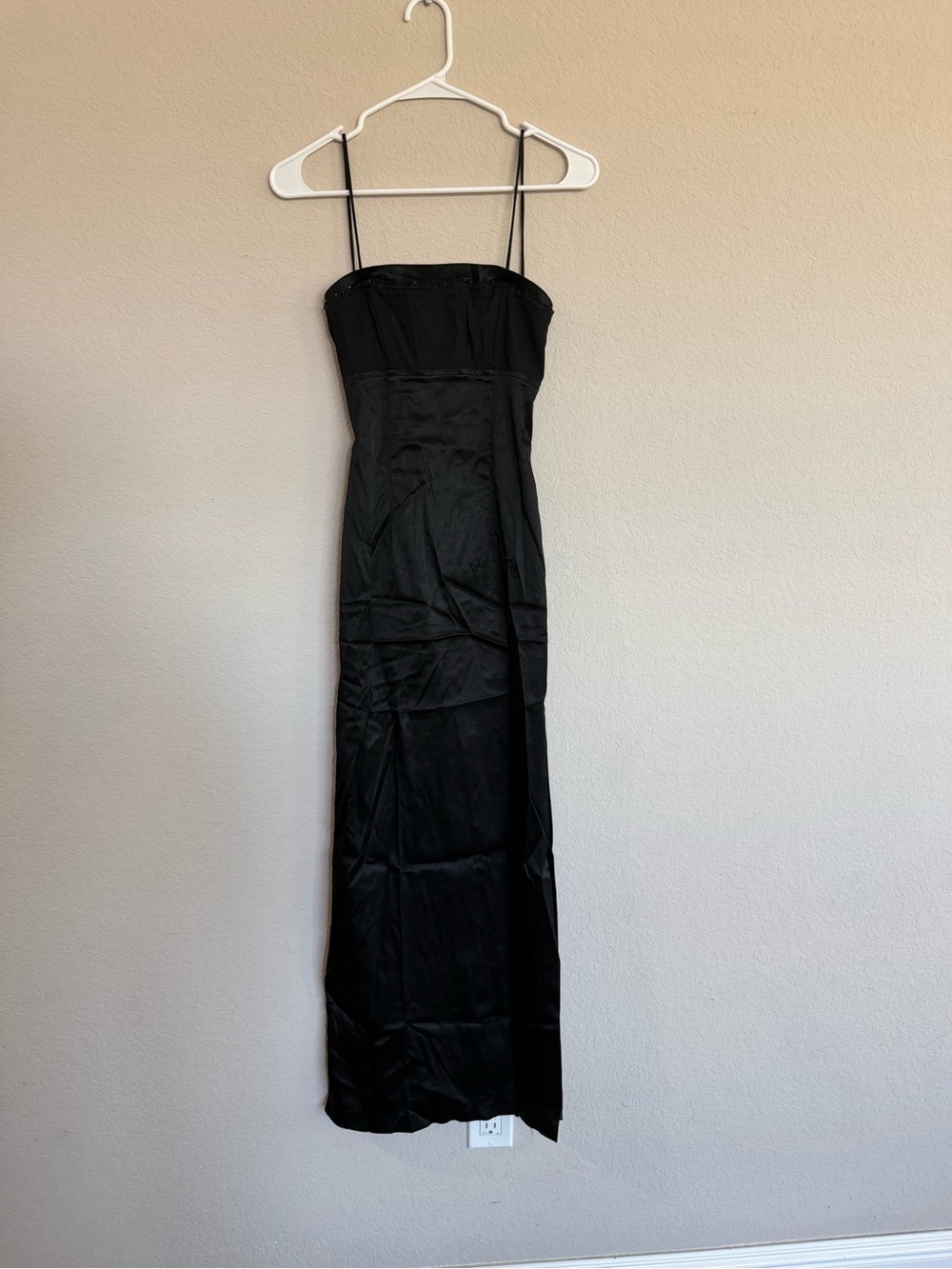 Classic Black Spaghetti-Strap Prom Dress with Beaded Collar